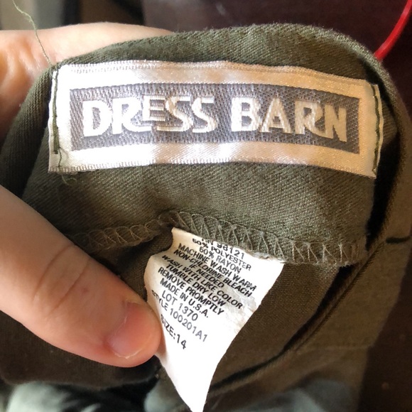 Vintage 90’s Pleated Front Olive Green Pants by Dress Barn size 14 - Picture 7 of 7